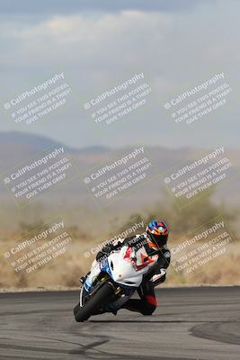 media/Nov-16-2025-Race Pace (Sun) [[8c5fa54630]]/Verified Riders/7-Turn 4 (1155am)/